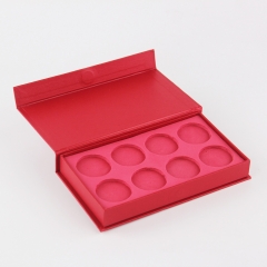 Rote Geschenkbox aus Papier mit EVA-Fach