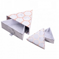 Kundengebundener Dreieck-Marmor Druckpapier-Blumen-Kasten für Valentinstag