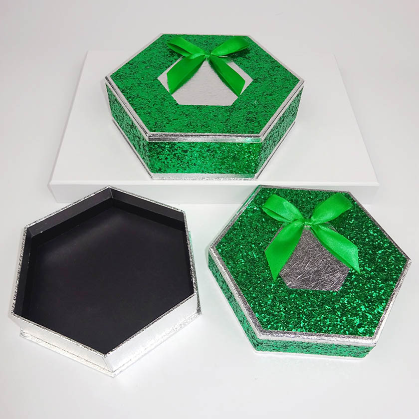 Verschiedene Arten von Glitter-Geschenkboxen